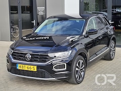 Volkswagen T-Roc - 1.5 TSI United Automaat Carplay Camera Stoelvw