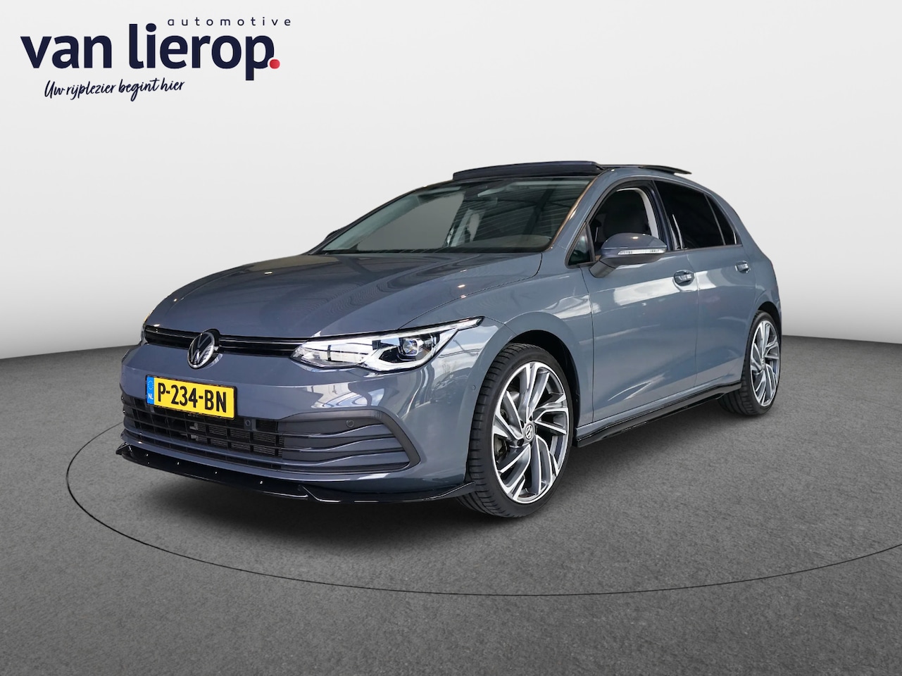 Volkswagen Golf - 1.5 eTSI PANO | SFEER | 19'' | IQ | CARPLAY - AutoWereld.nl