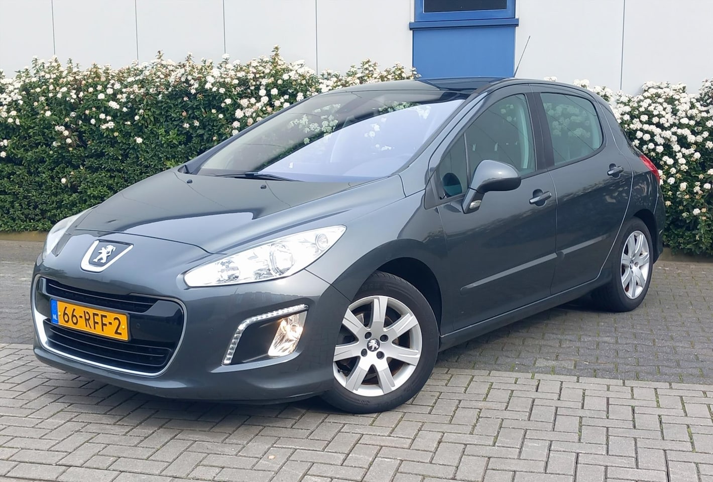 Peugeot 308 - 1.6 VTi 120PK 5D Première - AutoWereld.nl