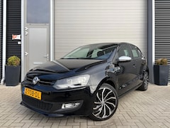 Volkswagen Polo - 1.4-16V Comfortline/Lichtmetaal/Carplay/Airco/Black edition/