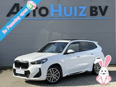 BMW X1 - sDrive20i M Sport Premium Pack Panoramadak Trekhaak Keyless Entry Stoelverwarming Adaptiev