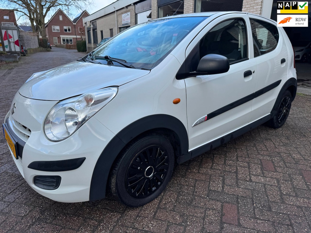 Suzuki Alto - 1.0 Comfort EASSS AIRCO ORG 61656 KM NAP VOLLEDIG ONDERHOUDEN GEHAD NETTE STAAT NW BANDEN - AutoWereld.nl