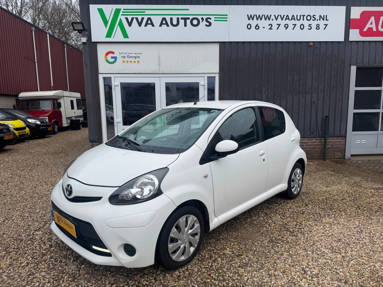 Toyota Aygo - 1.0 VVT airco, navigatie, bluetooth, 5 deurs APK 05-2027! - AutoWereld.nl