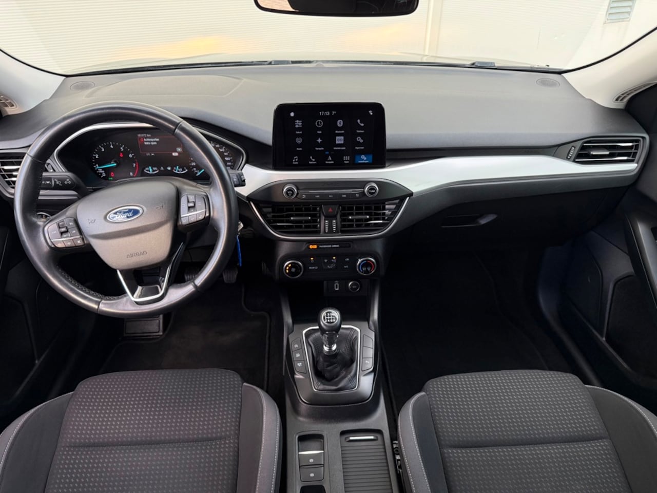 Ford Focus Wagon - 1.0 EcoBoost Trend Edition Business 1.0 EcoBoost Trend Edition Business - AutoWereld.nl