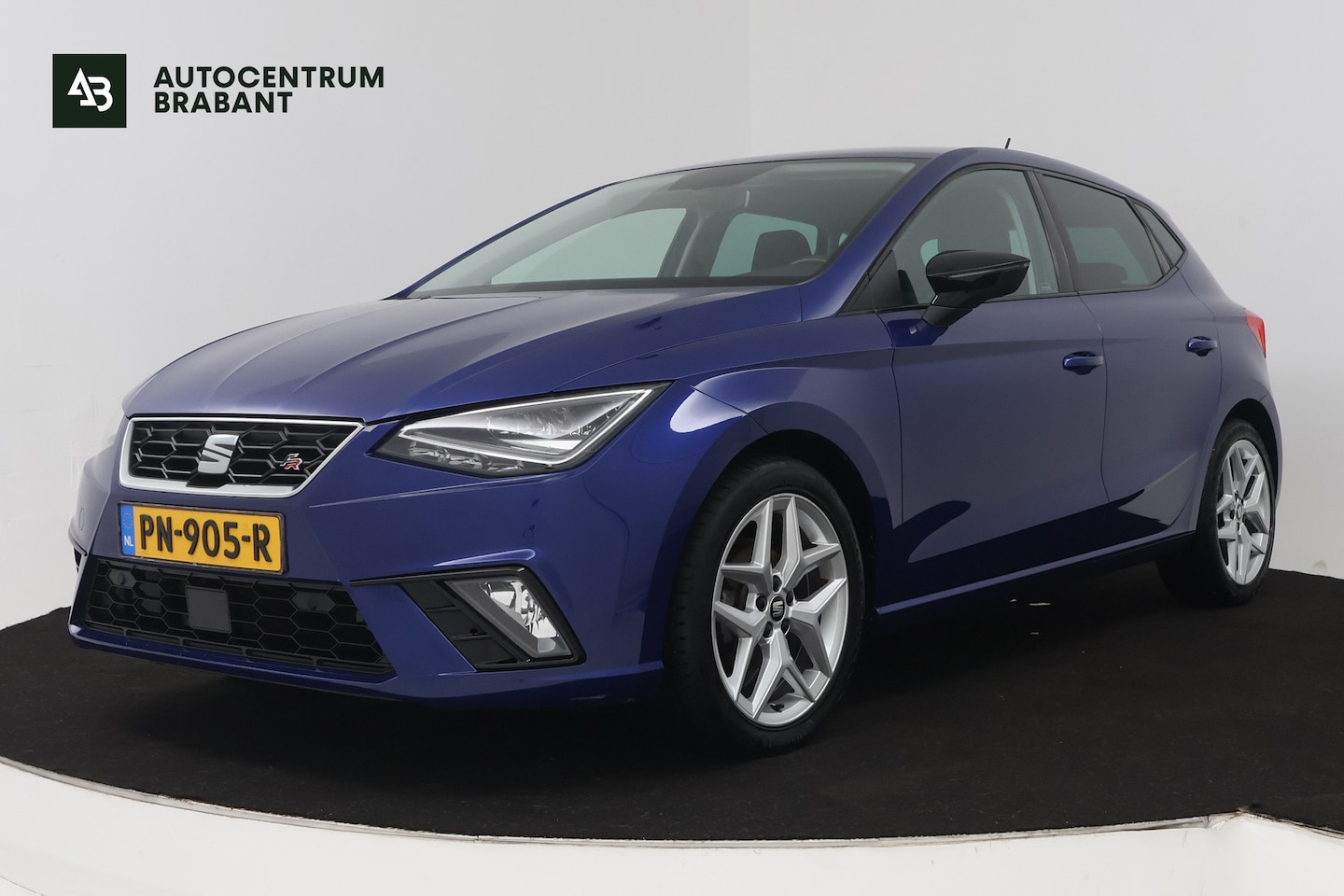 SEAT Ibiza - 1.0 TSI FR Business Intense (ACHTERUITRIJCAMERA, CRUISE ADAPTIEF, NAVIGATIE, CARPLAY, PARK - AutoWereld.nl