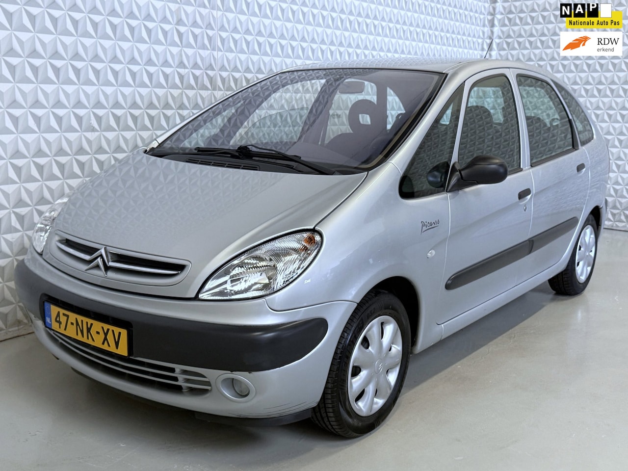 Citroën Xsara Picasso - 1.8i-16V Clima Cruise TREKHAAK / 123.000km(2003) - AutoWereld.nl