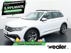 Volkswagen Tiguan - 1.4 TSI eHybrid R-Line Business+ | 245 PK | SoH 97% | Trekhaak wegklapbaar | Panoramadak |