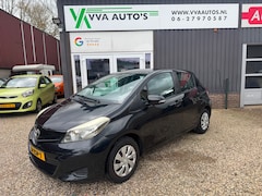 Toyota Yaris - 1.0 VVT-I airco, navigatie, bluetooth, achteruitrijcamera, APK 09-2026