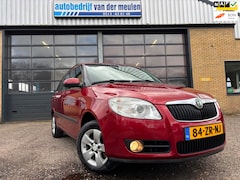 Skoda Fabia Combi - 1.4-16V Elegance CLIMATRONIC Nieuwstaat