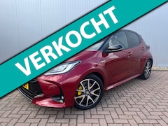Toyota Yaris - 1.5 Hybrid Launch Edition | Two-Tone | Stoelverwarming | 17'' Lichtmetalen velgen | LED