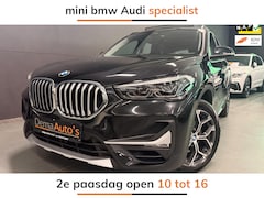 BMW X1 - SDrive18i Executive Edition PANO/LEDER/H-UP/NAVI/SFEERVERL/LED/PDC/CRUISE///