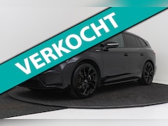 Skoda Enyaq iV - 80 Sportline | Panoramadak | Crystal grille | Trekhaak | Camera | 3-zone climate