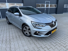 Renault Mégane Estate - 1.3 TCe Intens cruise-pdc-led-bluetooth