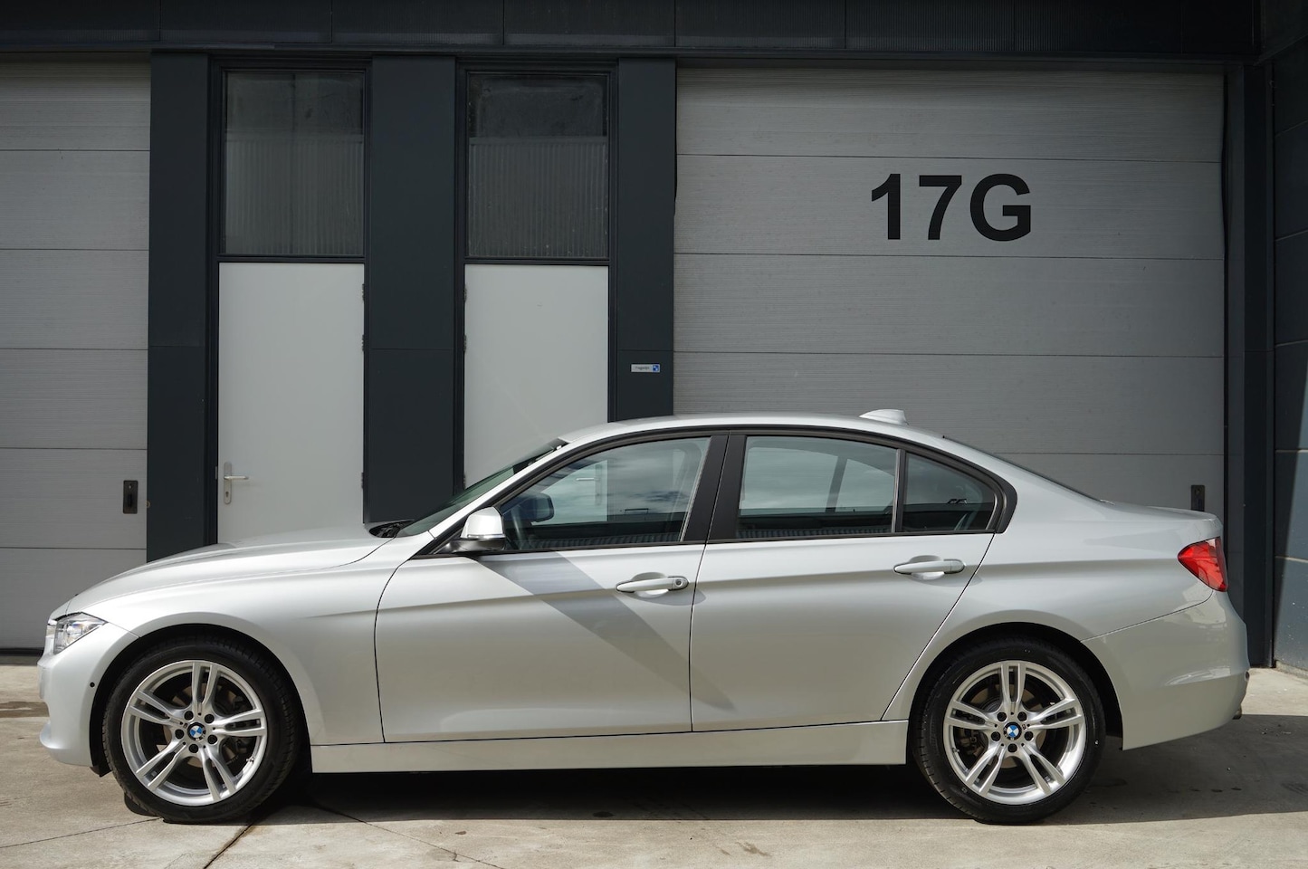 BMW 3-serie - 320i xDrive 320i xDrive - AutoWereld.nl