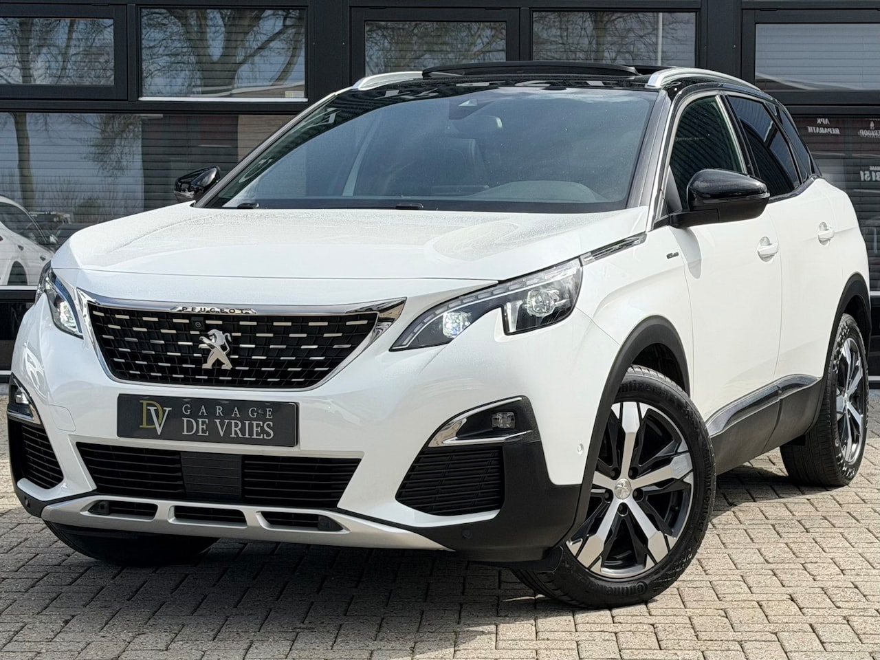 Peugeot 3008 - 1.6 e-THP GT Line Aut Full Option Panoramadak Massage Garantie - AutoWereld.nl