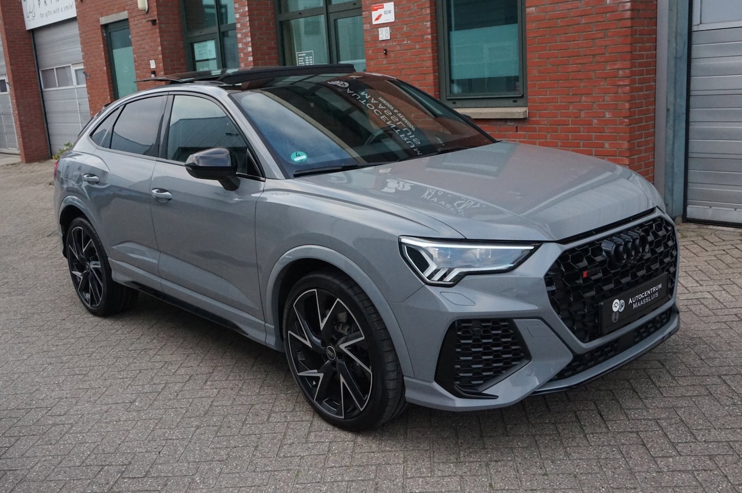Audi RSQ3 Sportback - 2.5 TFSI QUATTRO AUT. PANORAMA NARDO - AutoWereld.nl