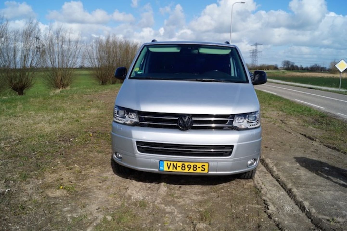 Volkswagen Transporter - 2.0 TDI L2H1 DC Comfortline - AutoWereld.nl