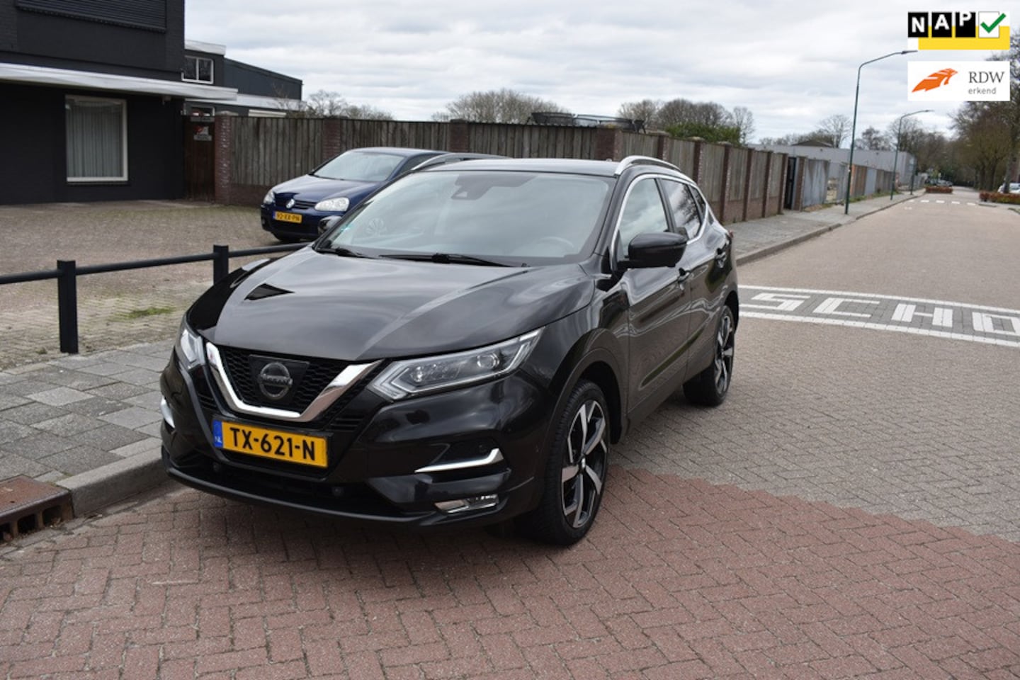 Nissan Qashqai - 1.2 Tekna Panoramadak Navigatie Camera - AutoWereld.nl