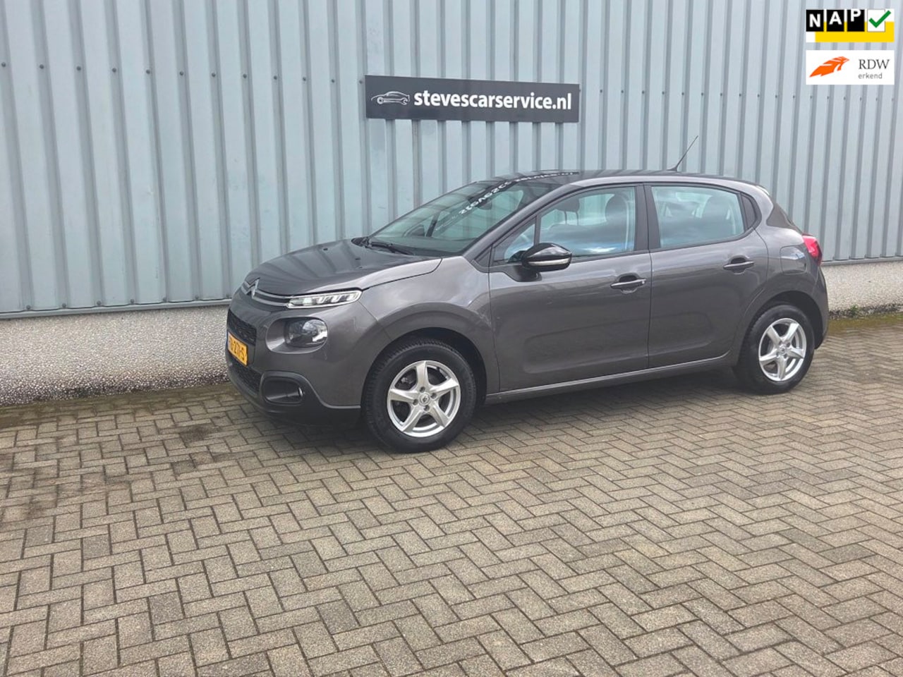 Citroën C3 - 1.2 PureTech Feel airco carplay 102dkm - AutoWereld.nl