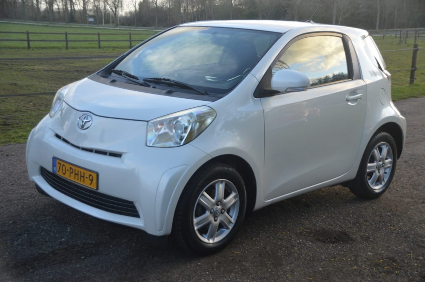 Toyota iQ - 1.0 VVTi Comfort Automaat Airco - AutoWereld.nl