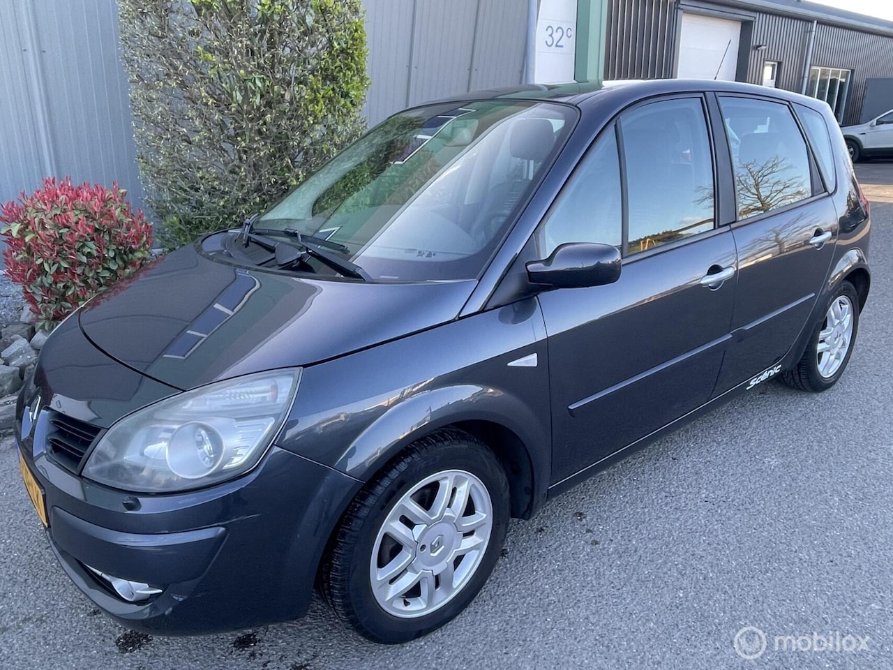 Renault Scénic - 1.6-16V Tech Line Automaat - AutoWereld.nl