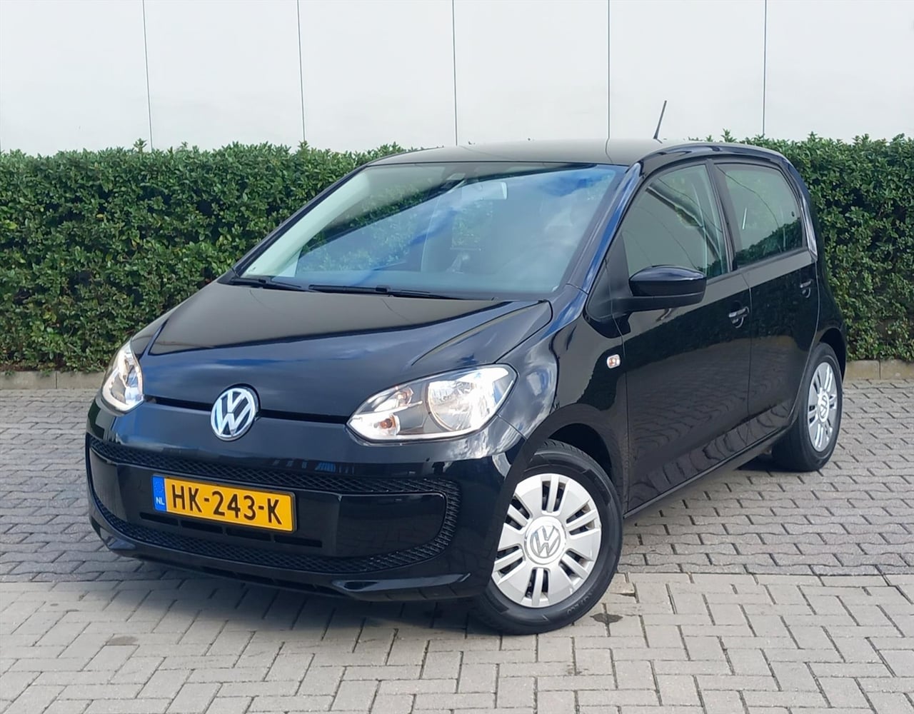 Volkswagen Up! - 1.0 60PK Move up! Airco/Navigatie - AutoWereld.nl