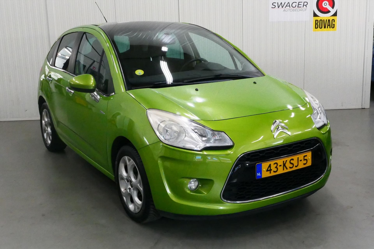 Citroën C3 - 1.6 VTi 120pk. Exclusive - AutoWereld.nl