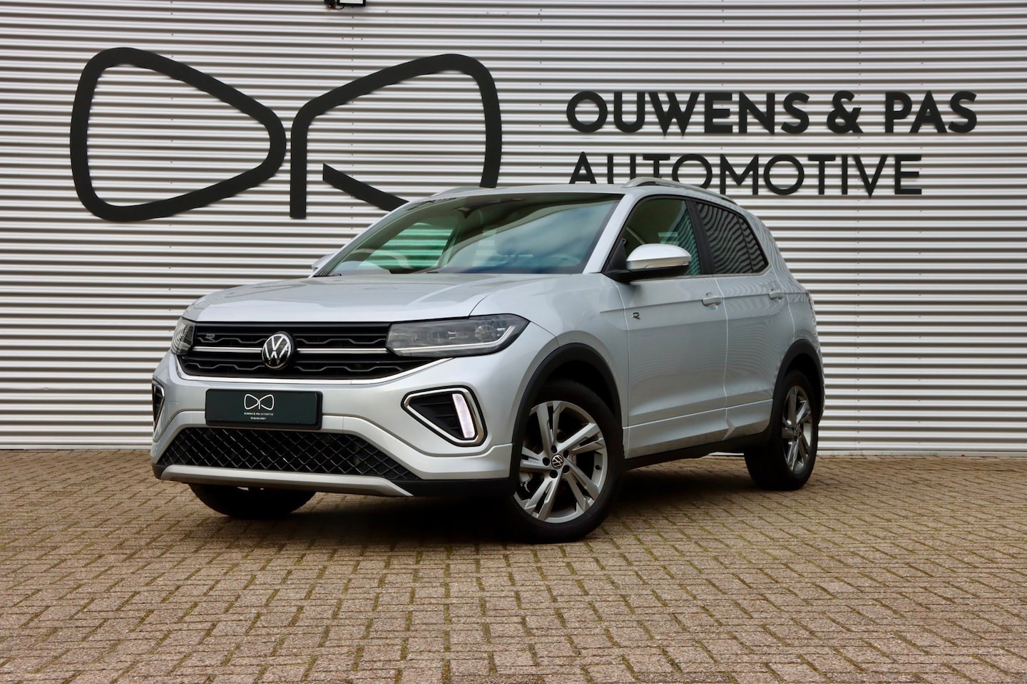 Volkswagen T-Cross - 1.5 TSI R-Line Business | FACELIFT | CAMERA | CARPLAY | LED | ACC | VIRTUAL - AutoWereld.nl