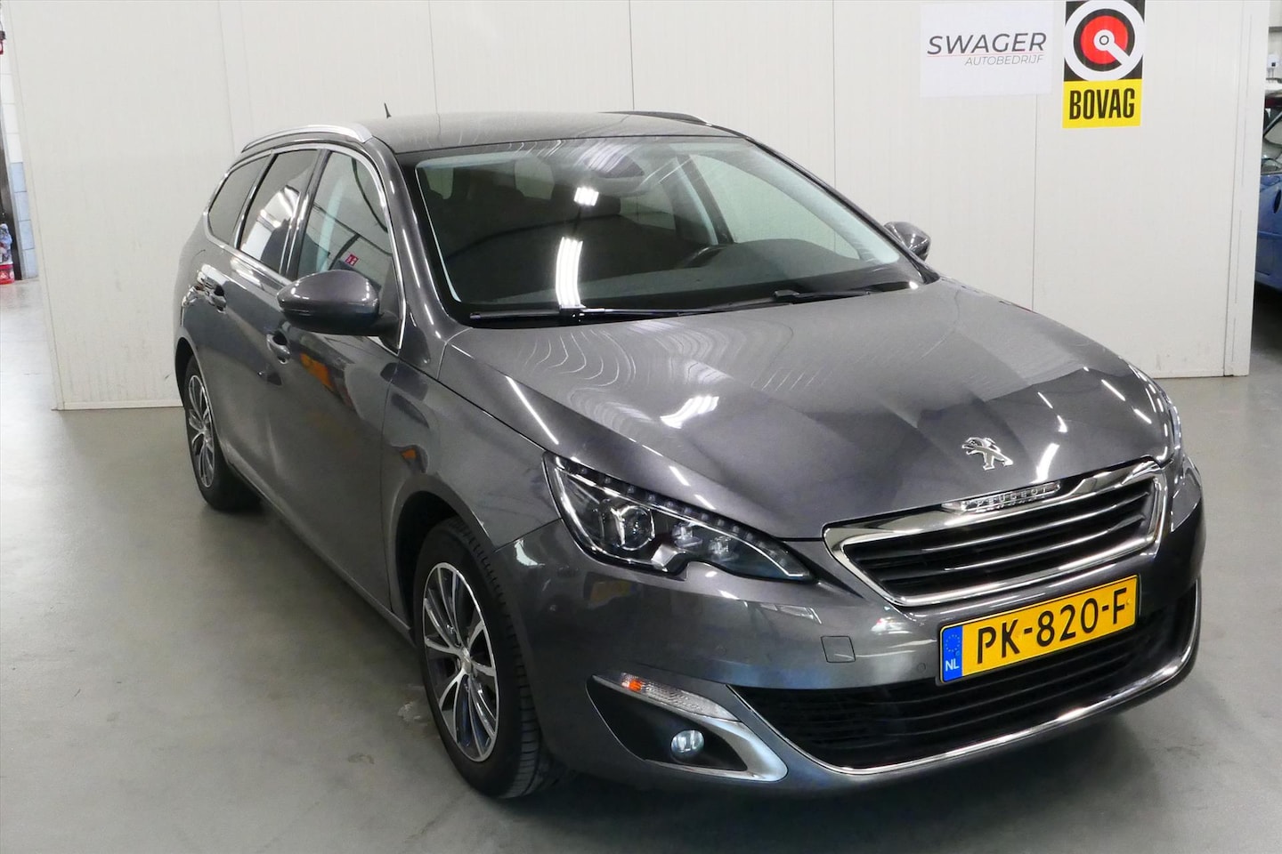 Peugeot 308 - 1.2 PureTech 130p Automaat Blue Lease Premium(Dealeronderhouden) - AutoWereld.nl