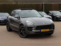 Porsche Macan - 3.0 S / NL Auto / 2e Eign. / Panoramadak / Camera / Adaptieve Stoelen / Luchtvering / 21''