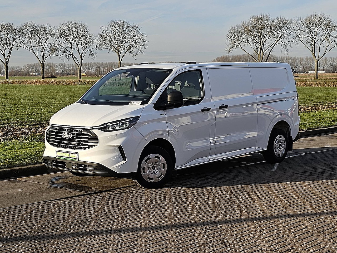 Ford Transit Custom - 300 2.0 TDCI L2H1 Trend 2x zijdeur, airco, camera, LED, pdc, 49 dkm. - AutoWereld.nl