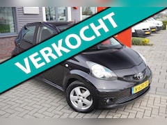 Toyota Aygo - 1.0-12V + / Bluetooth / Navi / Airco