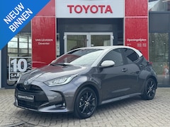 Toyota Yaris - 1.5 Hybrid Executive PARKEERSENSOREN V+A BLINDSPOT 17ÍNCH LICHTMETAAL STOELVERWARM. HEAD U