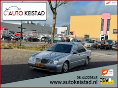 Mercedes-Benz E-klasse - 240 AVANTGARDE SCHUIFDAK/XENON/LEDER VELE OPTIES