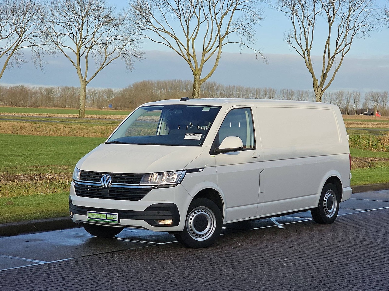 Volkswagen Transporter - 2.0 TDI L2H1 150Pk Airco Automaat Achterdeuren Euro6! - AutoWereld.nl