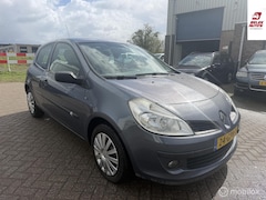 Renault Clio - 1.2-16V Special Line