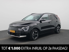 Kia Niro EV - Light Advanced 64.8 kWh | SOH 100% | Parkeersensoren | Parkeercamera | Stoel en stuur verw