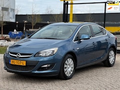 Opel Astra - 1.6 CDTi S/S Edition|uniek lage km met nap
