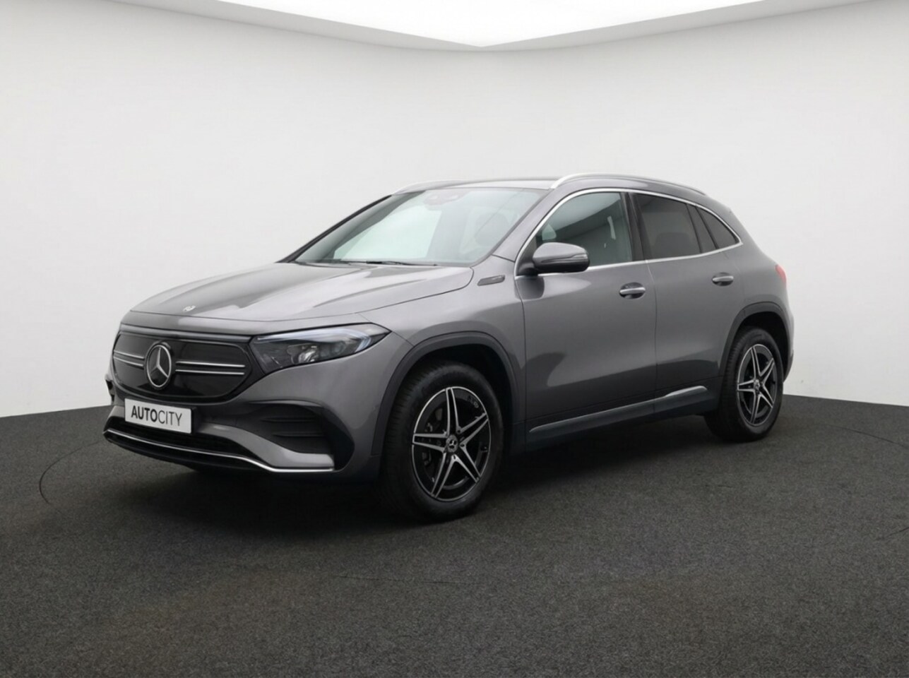 Mercedes-Benz EQA - EQA 250 AMG Line 67 kWh l Trekhaak l Burmester l Blindspot l Key - AutoWereld.nl