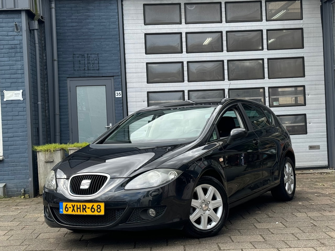 SEAT Leon - 1.8 TFSI 25 Edition II | Clima | Cruise | PDC - AutoWereld.nl