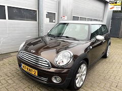 MINI Clubman - 1.6 Cooper Busines Line-Leder-Clima-Cruise