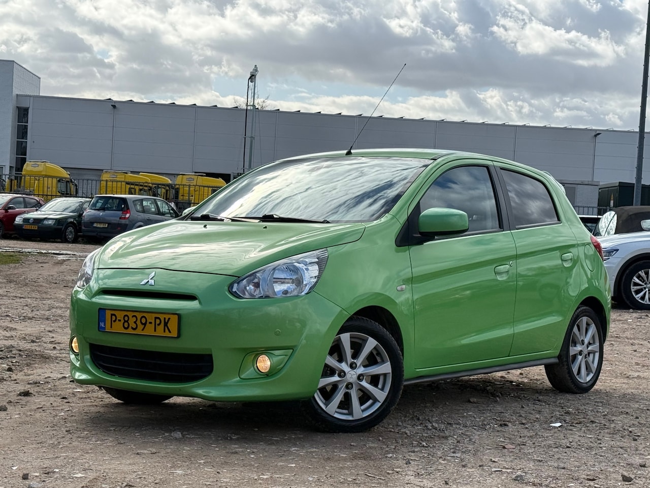 Mitsubishi Space Star - 1.2 Intense+/ ZEER ZUINIG/LM VELGEN - AutoWereld.nl