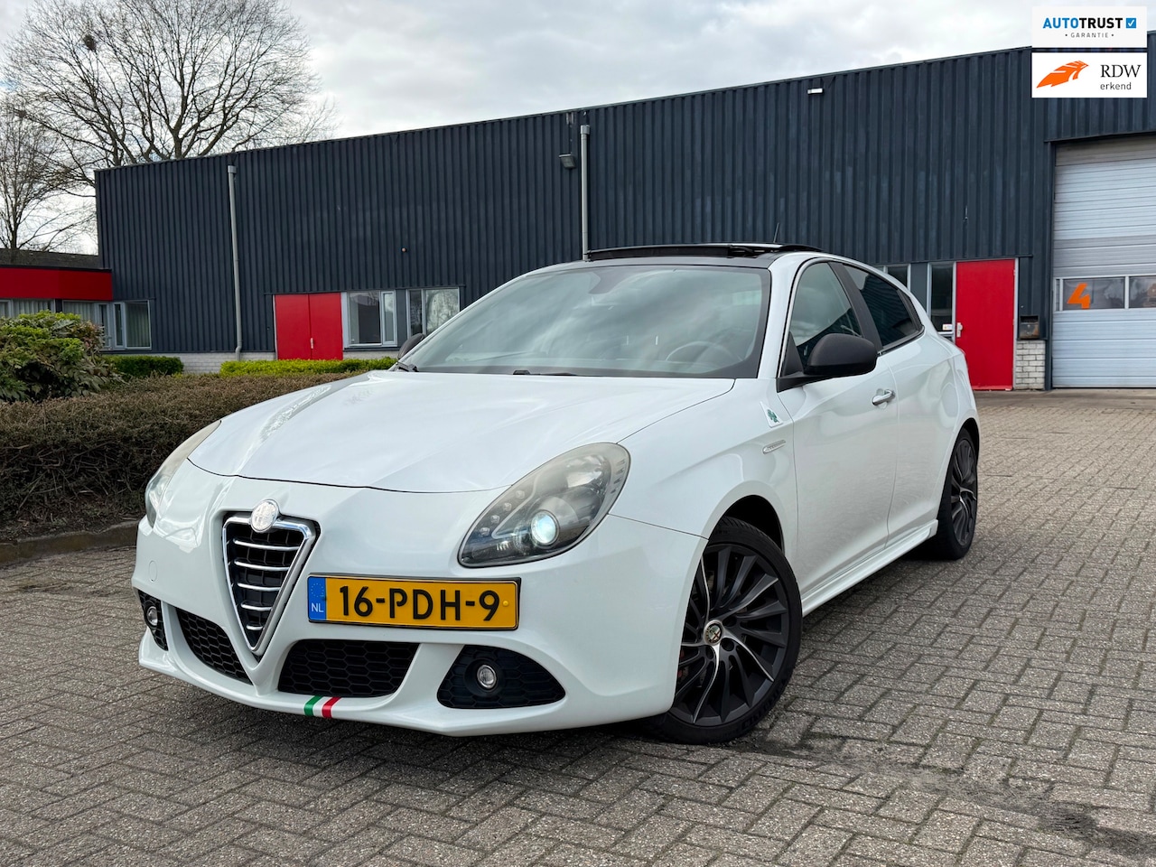 Alfa Romeo Giulietta - 1.7 TBi Quadrifoglio Verde Pano Nwe APK TURBO PROBLEEM - AutoWereld.nl
