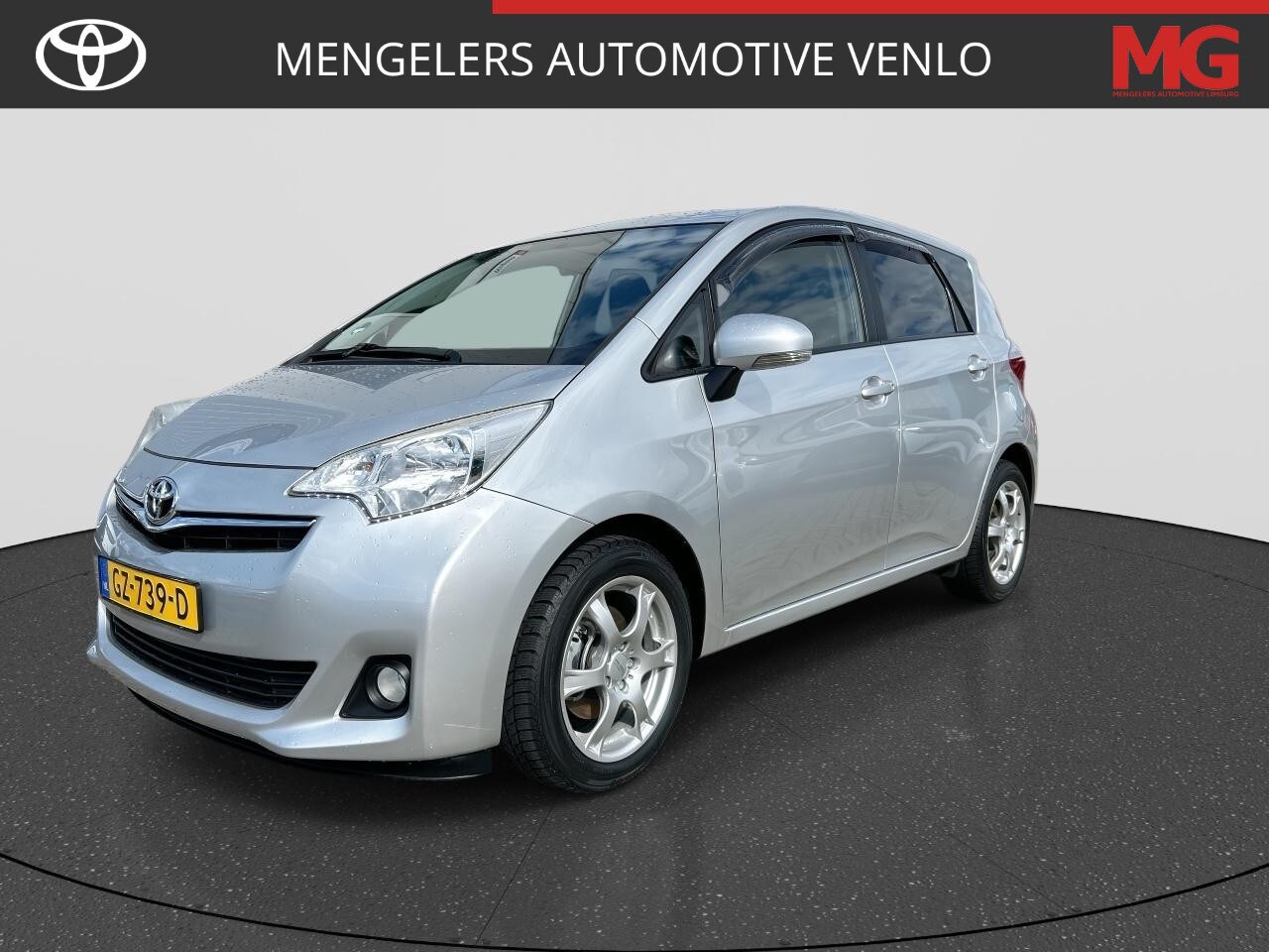 Toyota Verso S - 1.3 VVT-i Aspiration RIJKLAAR | Climate Control | Camera - AutoWereld.nl