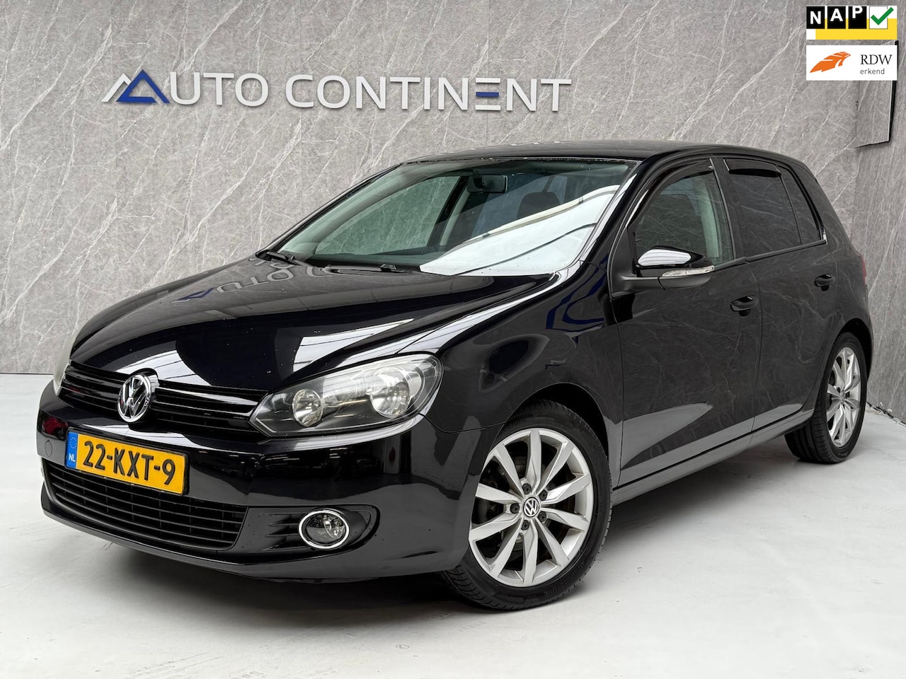 Volkswagen Golf - 1.4 TSI Trendline / AUT / NAP - AutoWereld.nl