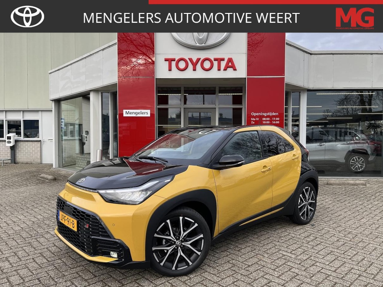 Toyota Aygo X - Hybrid 115 GR Sport | Rijklaar | Apple Carplay - Android | Leer/Alcantara bekleding - AutoWereld.nl