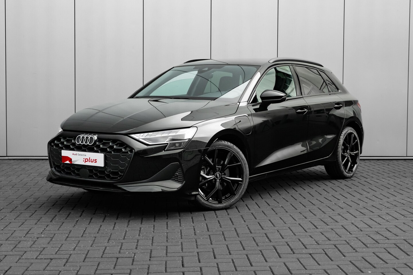 Audi A3 Sportback - 40TFSI e Advanced edition 204PK | elektr. Verstelbare Voorstoelen | Comfort Pakket | Priva - AutoWereld.nl