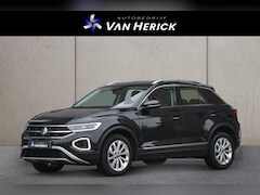 Volkswagen T-Roc - 1.5 TSI Style 150PK Automaat | ACC | Stoelverwarming | Side Assist