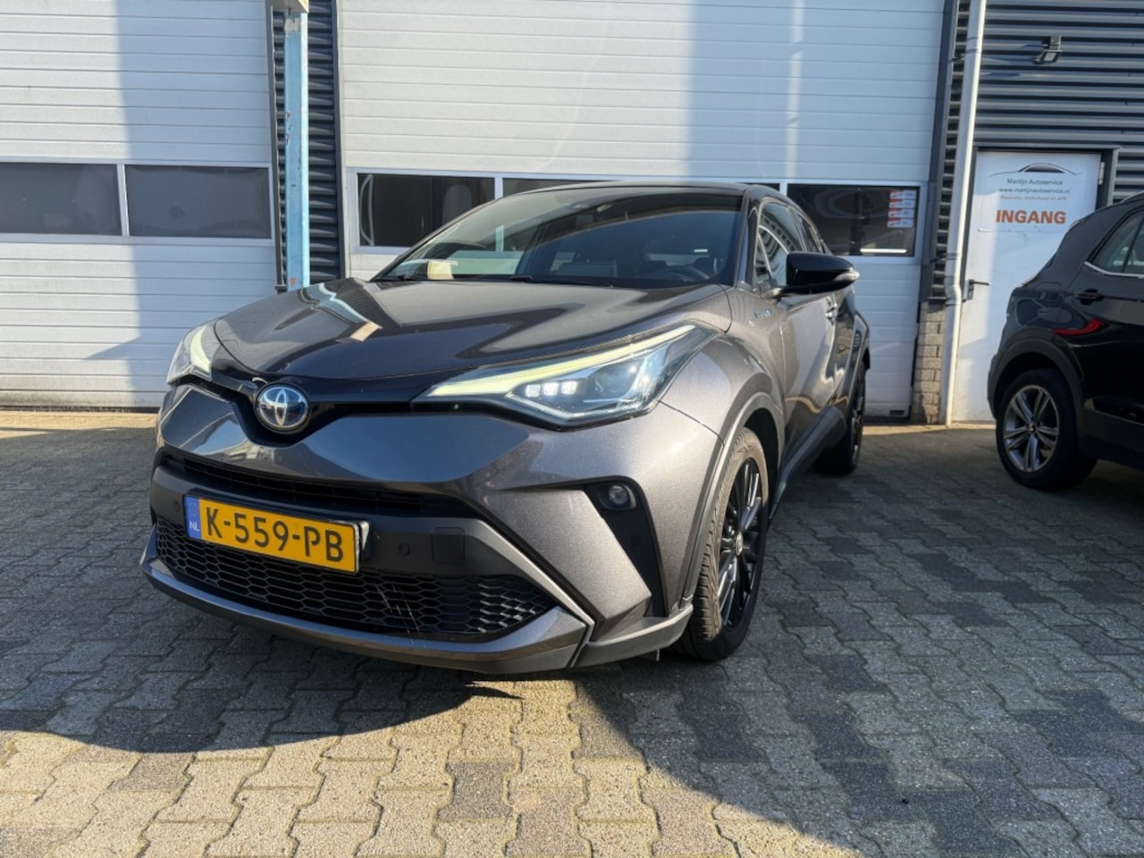 TOYOTA C-HR