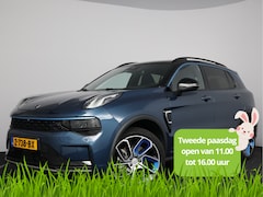 Lynk & Co 01 - 1.5 | Zwarte hemel | 360° camera |261 PK Plug-in Hybrid | Panoramadak | 20'' velgen